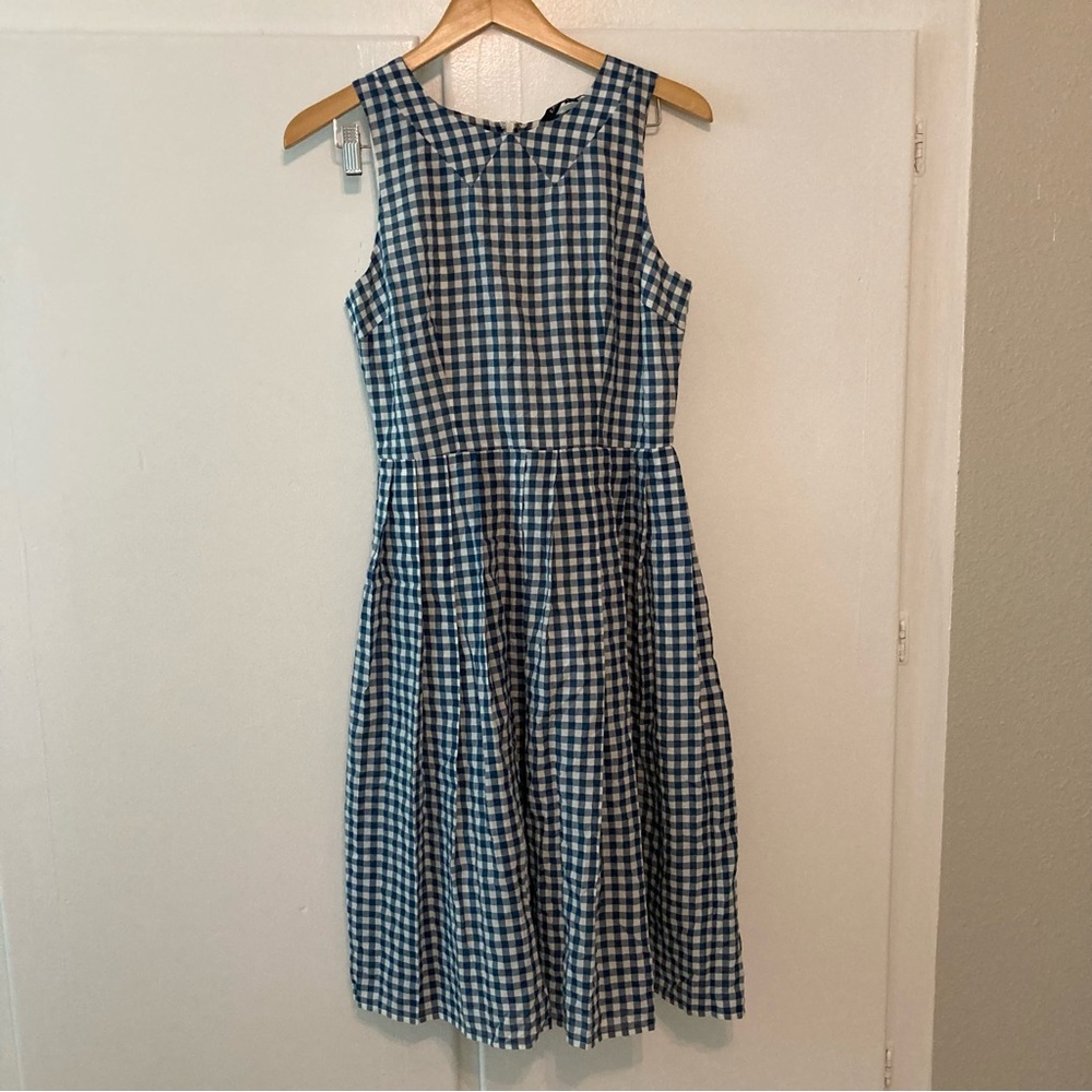 Adorable Gingham dress!